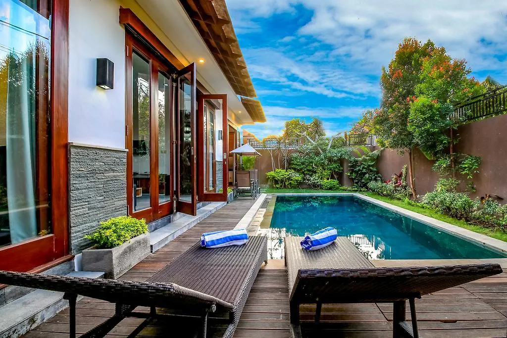 Villa Gayatri Seminyak  Seminyak (Bali)