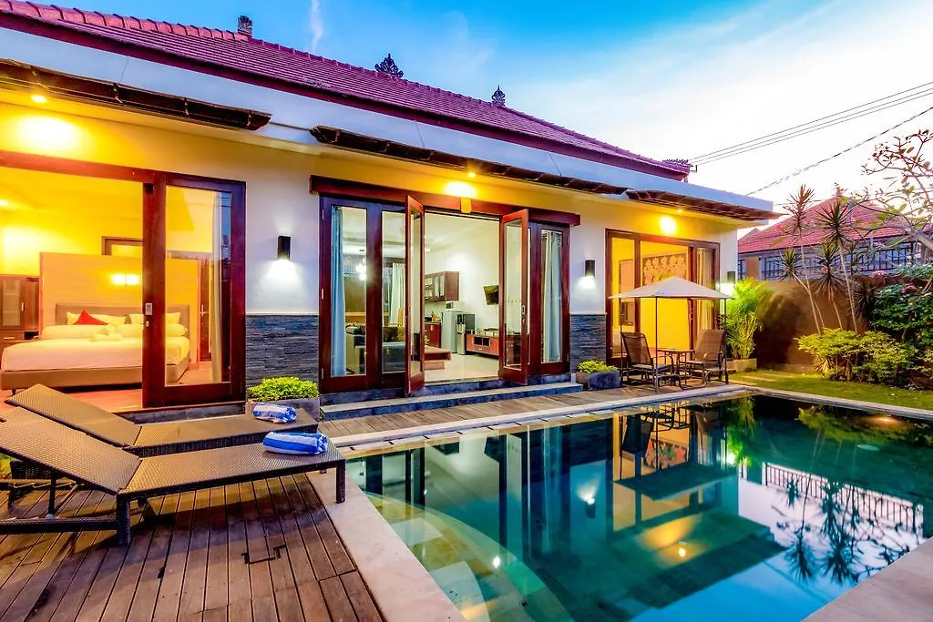 Villa Gayatri Seminyak  Seminyak (Bali)